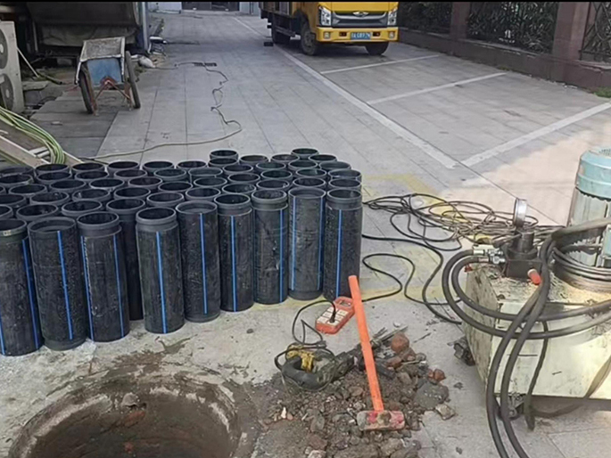 天峨PE置换管厂家 DN315置换管 非开挖管短管置换